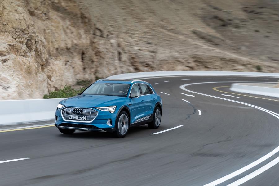  Audi e-tron 55 Quattro 2019 года  (WW) (фото 151 из 452)